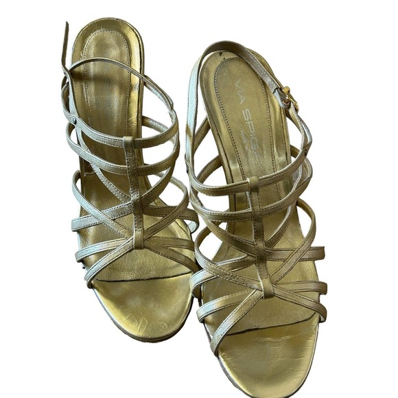 Via Spiga‎ Leather Champagne Gold Strappy Heels Size 8.5M Stacked Wood Heel - Picture 1 of 9
